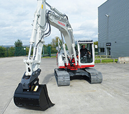 TB2150-450-450-takeuchi-excavator-digger-plant-machinery