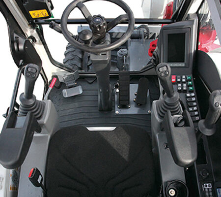 tb295w-450-450-takeuchi-uk-wheeled-excavator-operator-comfort