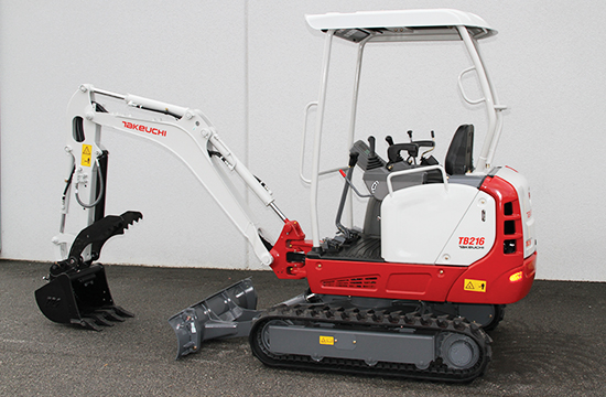 Side on view of excavator TB216 TAKEUCHI DIGGER
