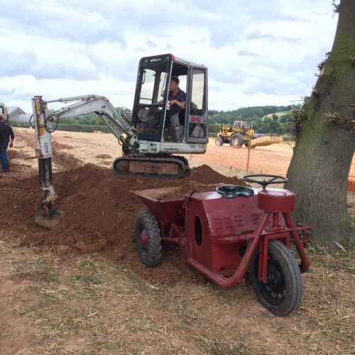 TB015 Takeuchi Excavator at vintage show working