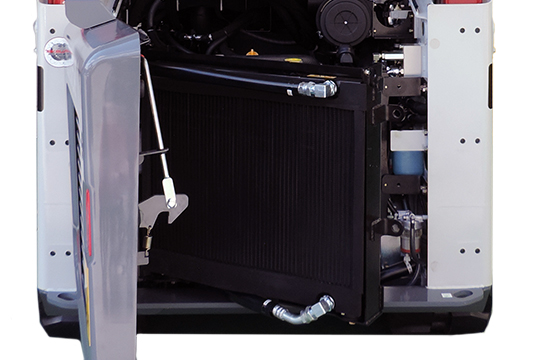 SIDE DOOR OPEN ON TRACKED LOADER