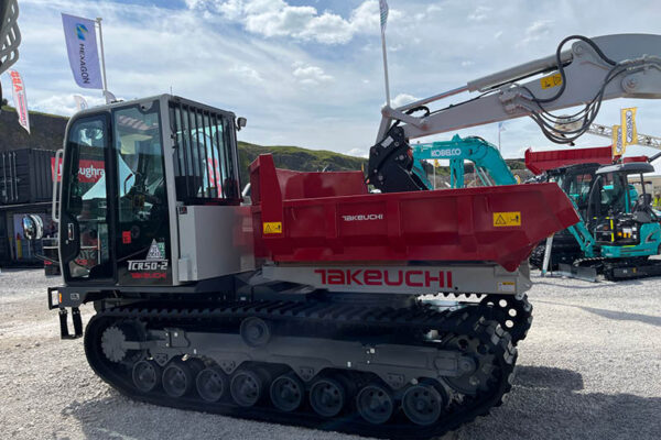 digger performing example of how tracked dumper would be filled