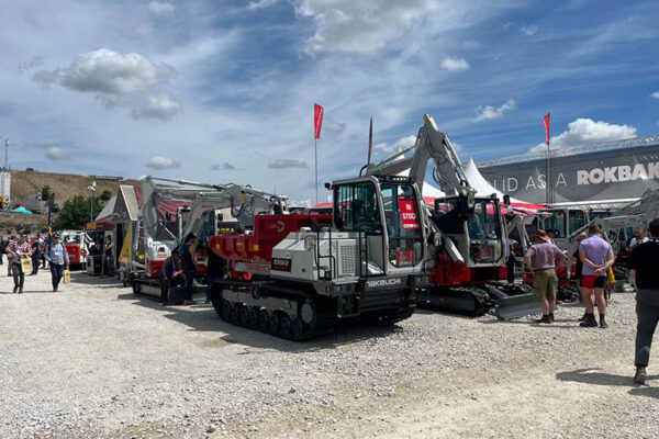 takeuchi stand at hillhead