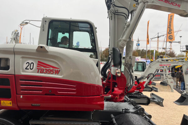 Takeuchi_At_Bauma_2022_Excavators7